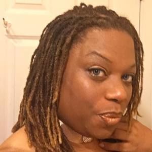 Meet your Posher, Nickie